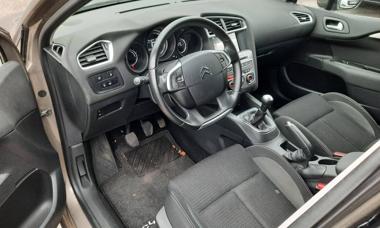 Citroen C4 — photo 3