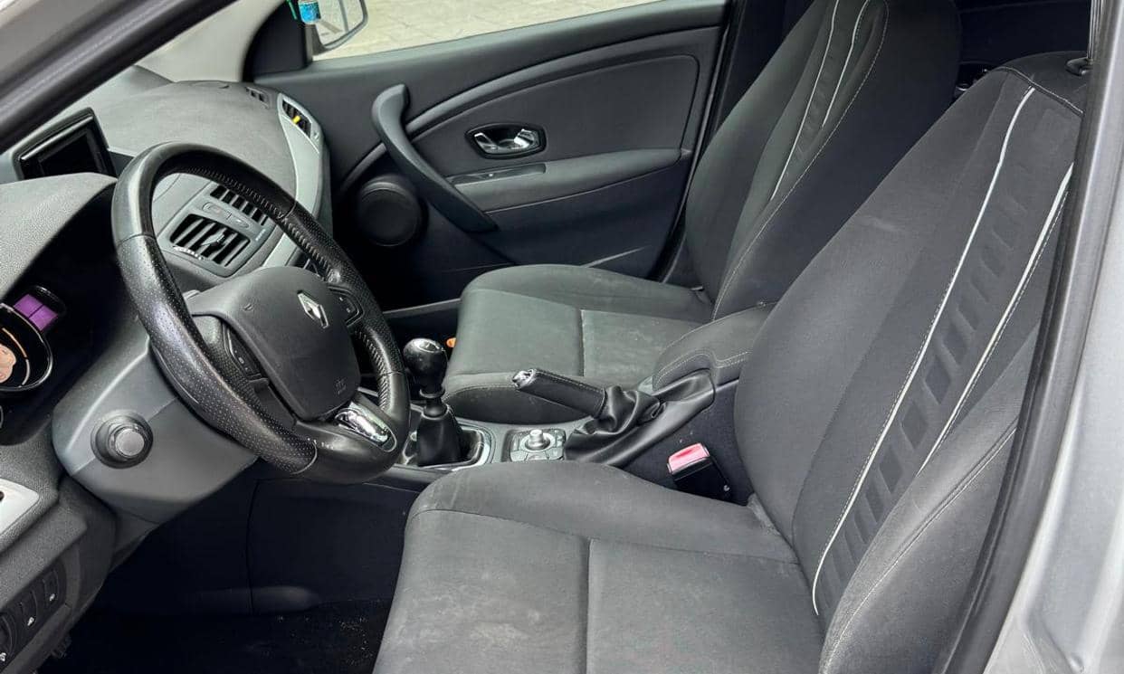 Renault MEGANE III — photo 7