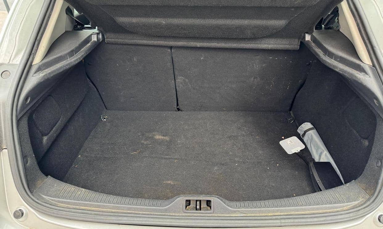 Renault MEGANE III — photo 8
