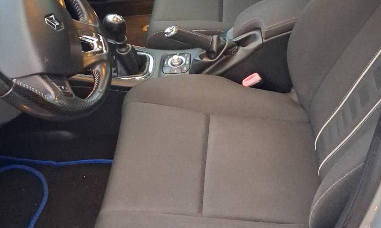Renault MEGANE III — photo 12