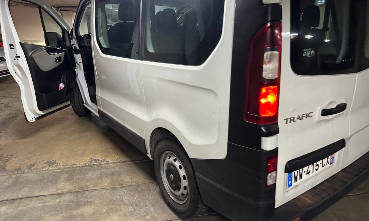 Renault TRAFIC III — photo 6