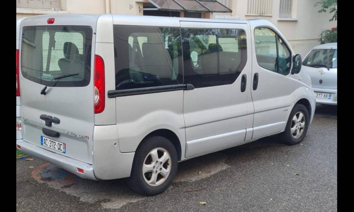 Opel VIVARO TOUR — photo 2