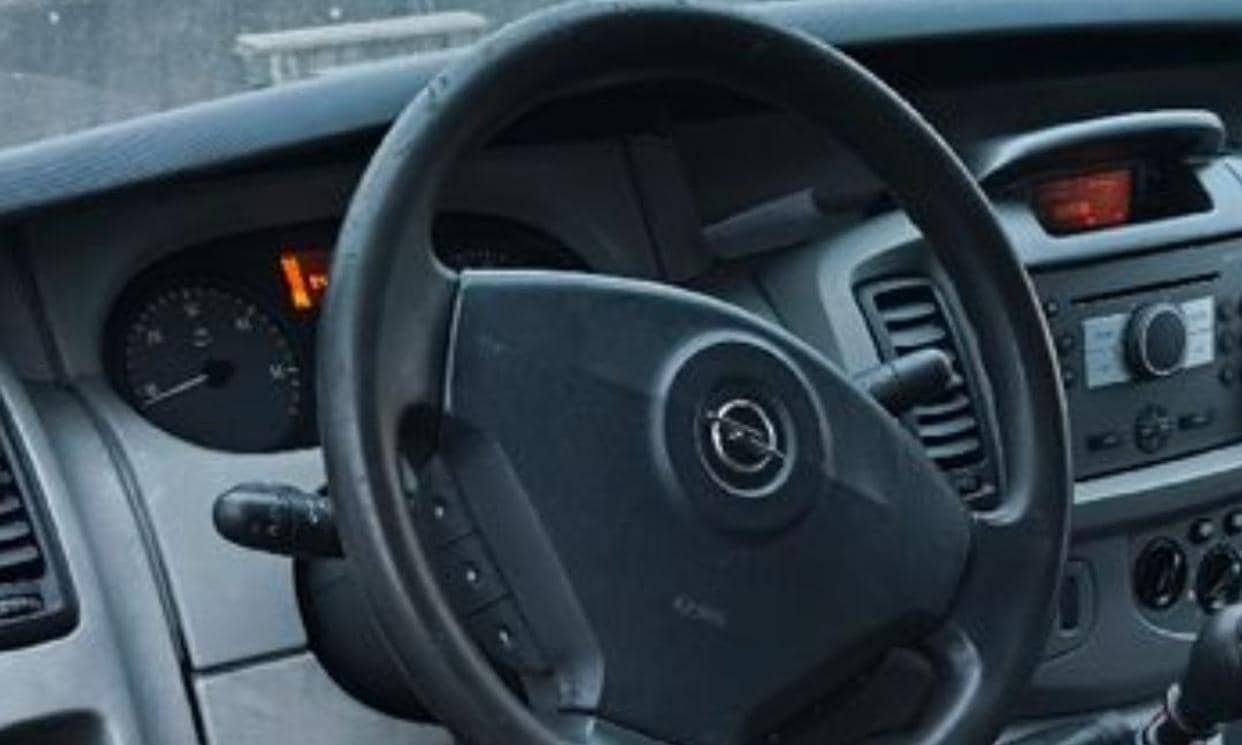 Opel VIVARO TOUR — photo 3