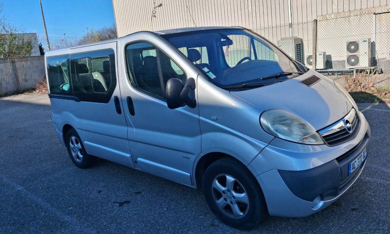 Opel VIVARO TOUR — photo 6