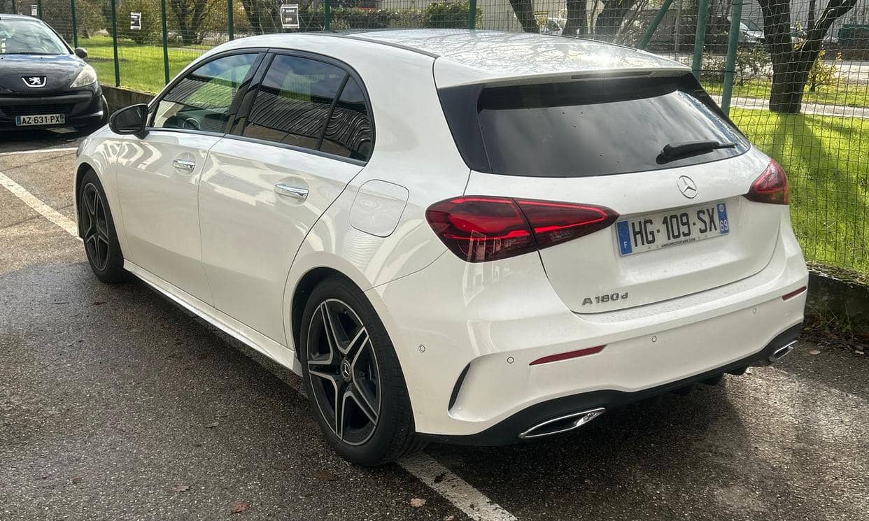 Mercedes-Benz CLASSE A — photo 2