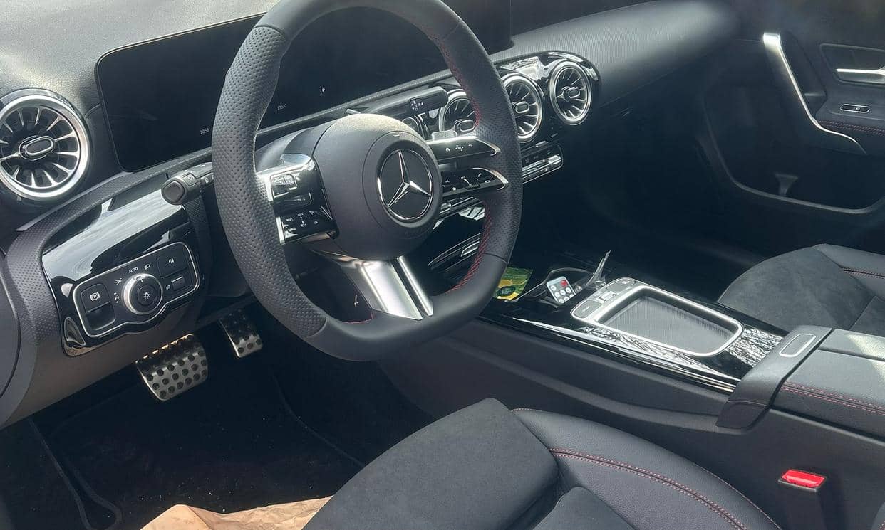 Mercedes-Benz CLASSE A — photo 4