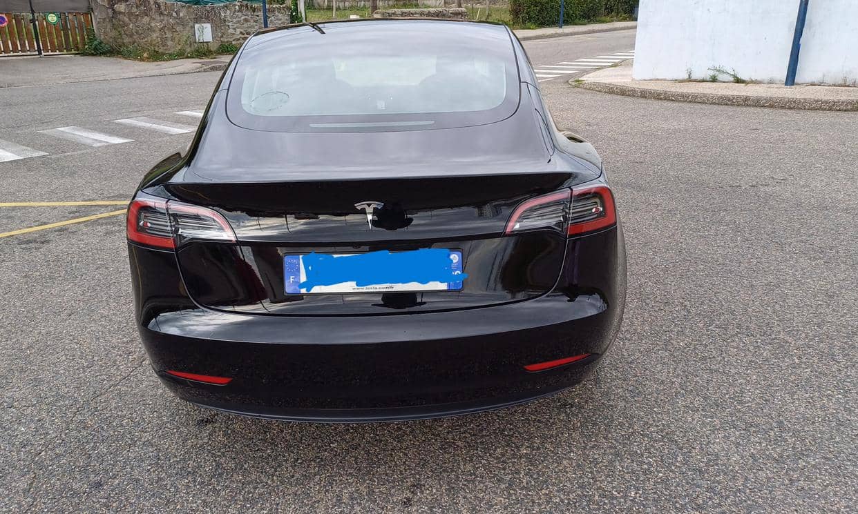 Tesla MODEL 3 — photo 2