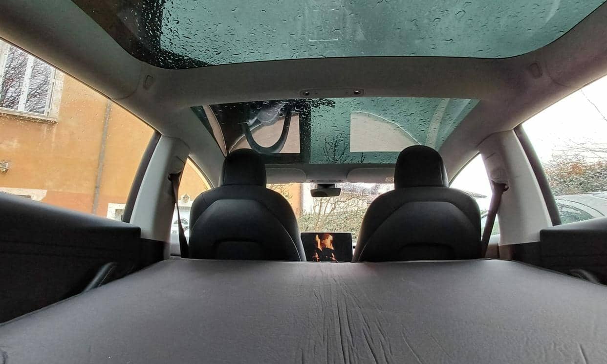 Tesla MODEL 3 — photo 5