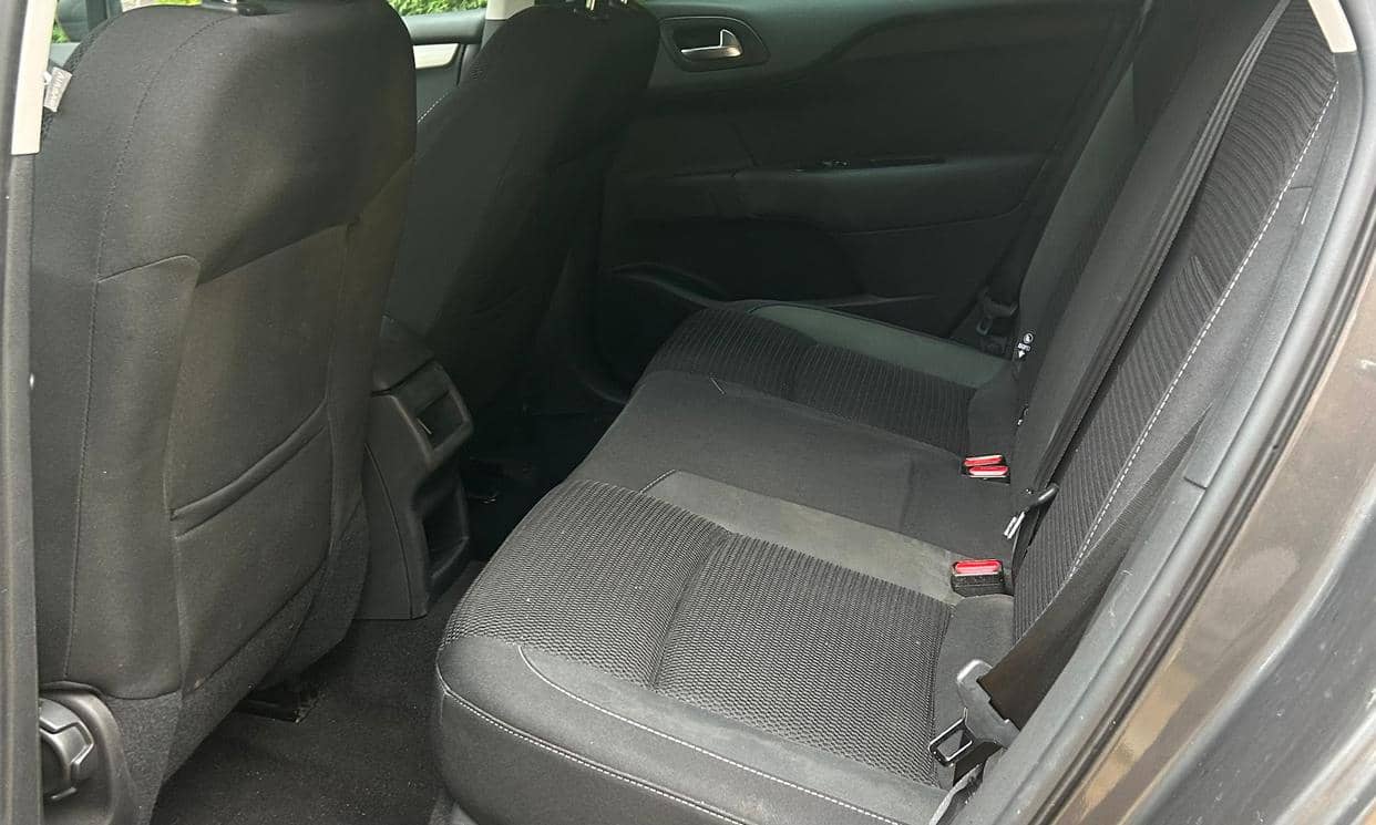Citroen C4 — photo 9