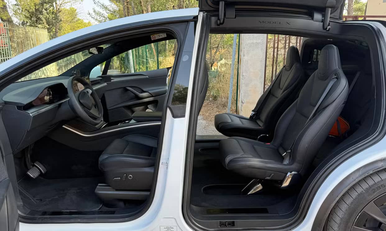 Tesla MODEL X — photo 7
