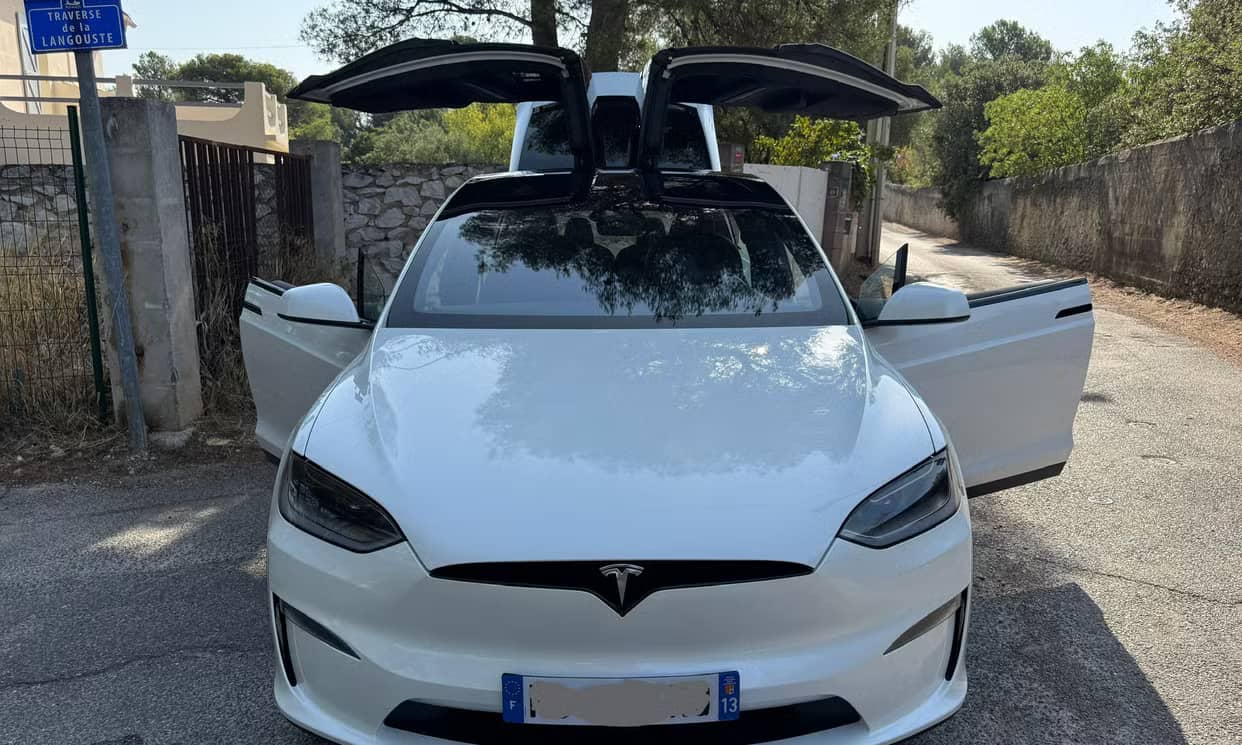 Tesla MODEL X — photo 2