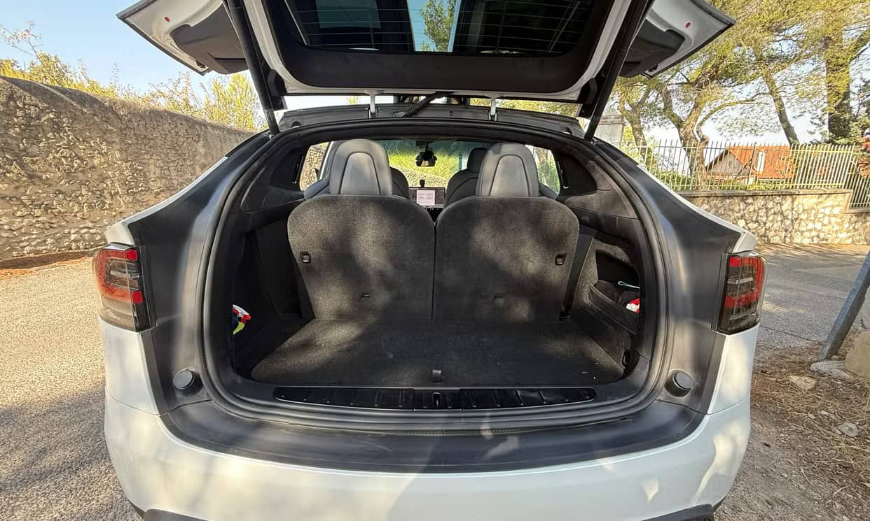 Tesla MODEL X — photo 3