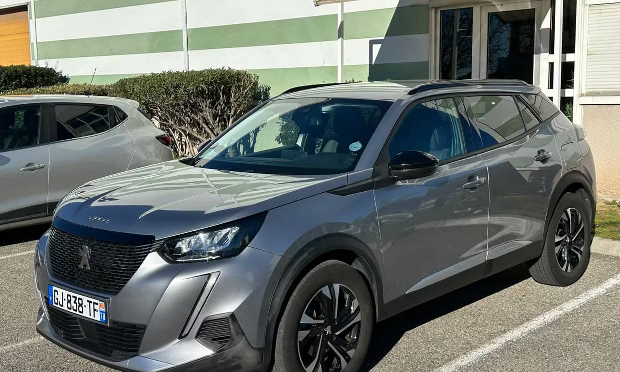Peugeot 2008 — photo 2
