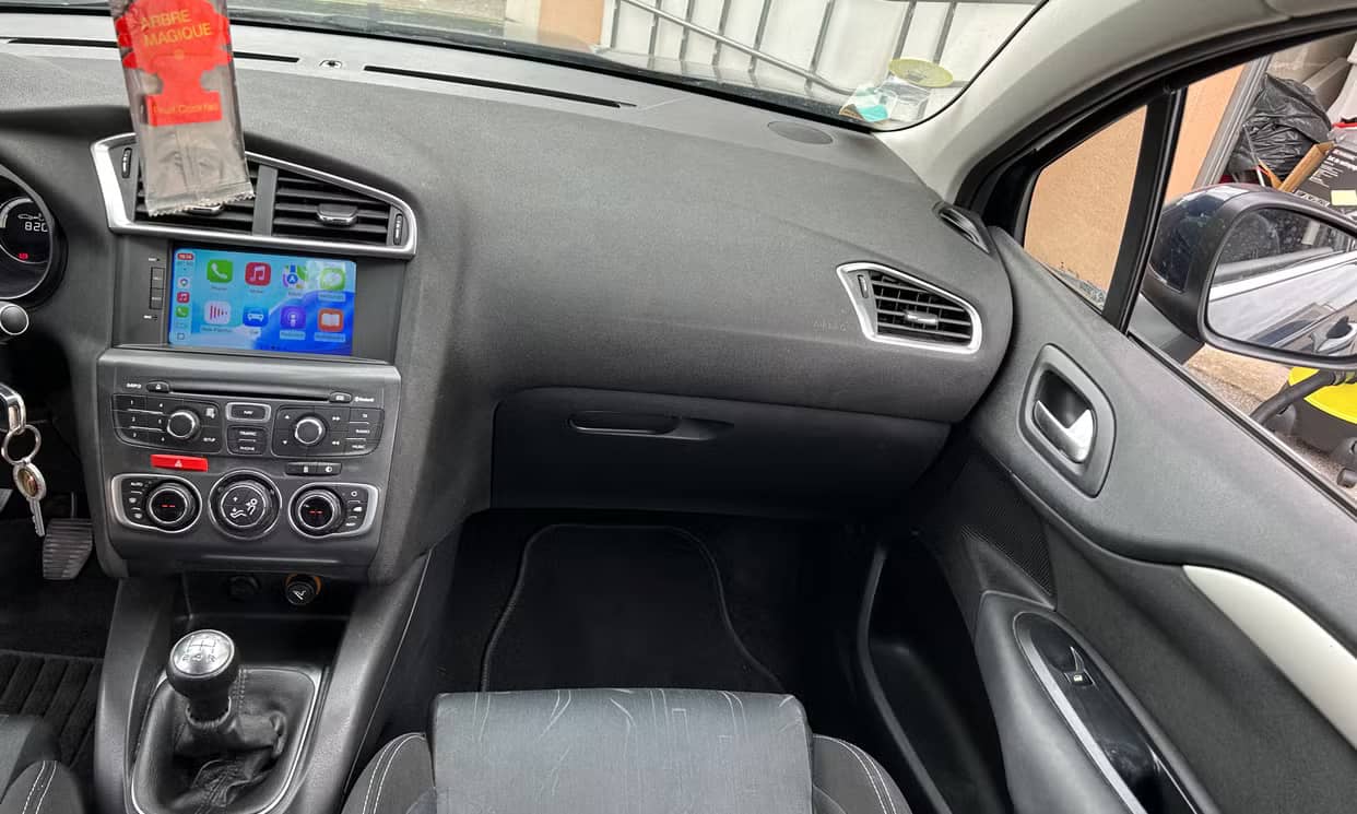 Citroen C4 — photo 5