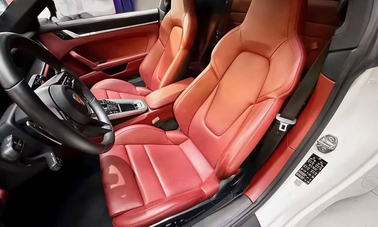 Porsche 911 — photo 9
