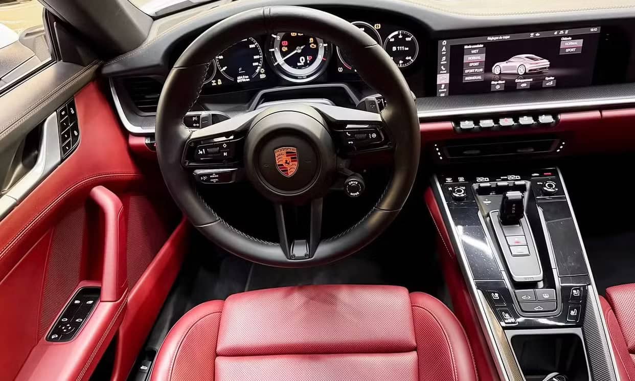 Porsche 911 — photo 19