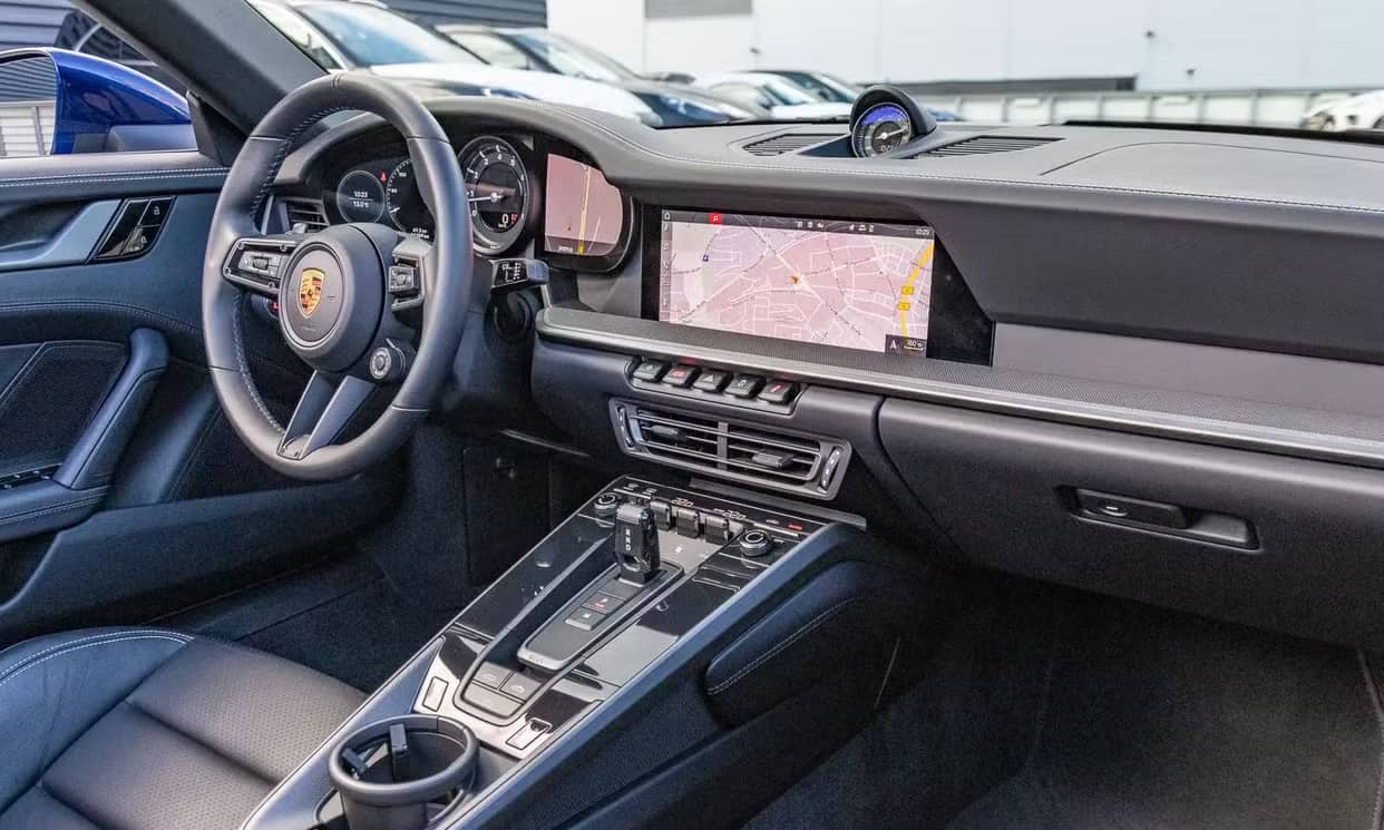 Porsche 911 — photo 8
