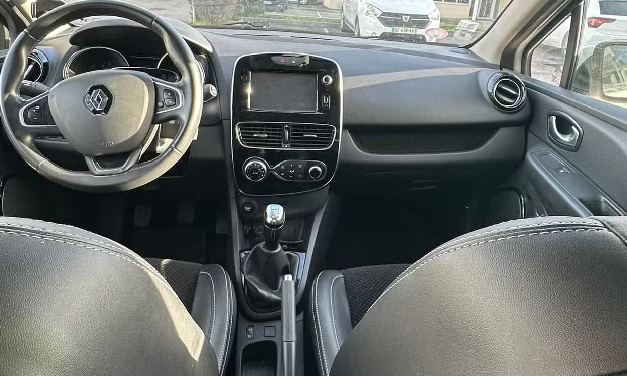 Renault CLIO IV — photo 5