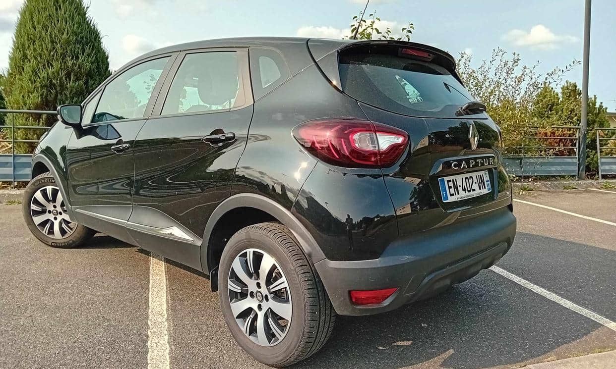 Renault CAPTUR — photo 2
