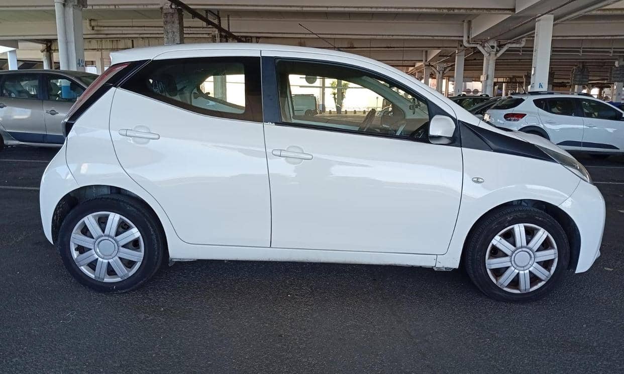 Toyota AYGO — photo 2