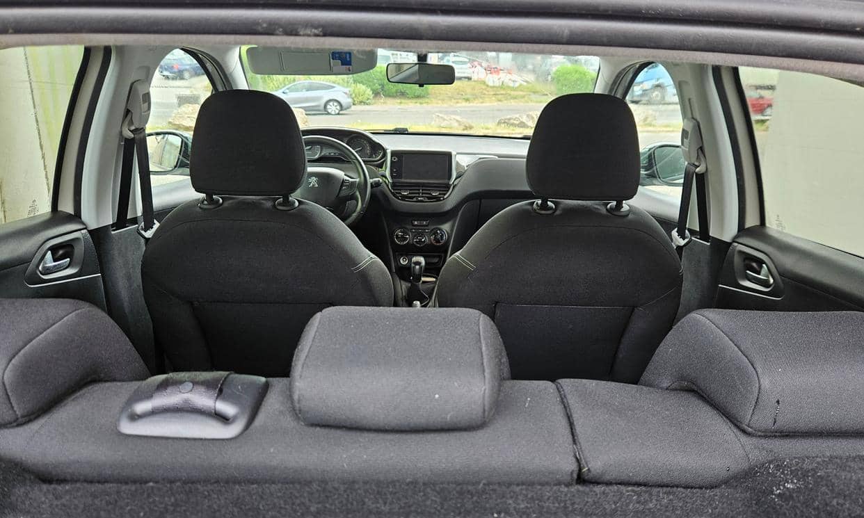 Peugeot 208 — photo 7