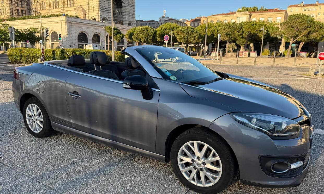 Renault MEGANE III — photo 2