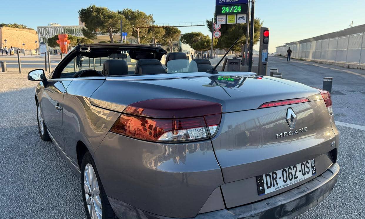 Renault MEGANE III — photo 3