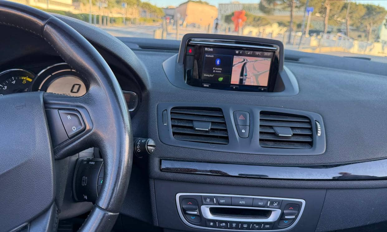 Renault MEGANE III — photo 6
