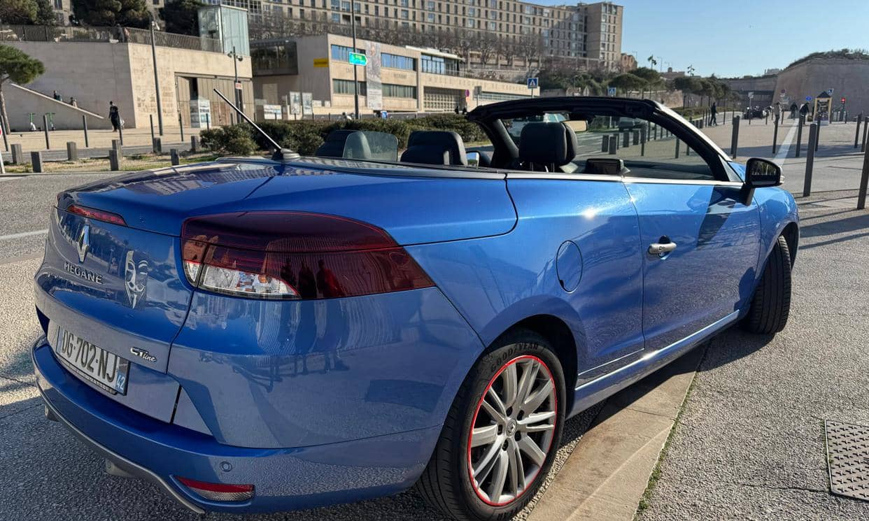 Renault MEGANE III — photo 7