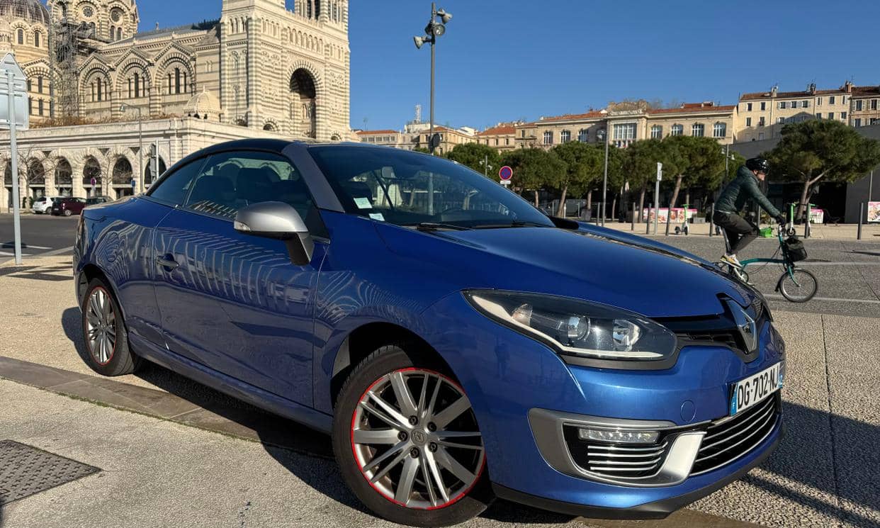 Renault MEGANE III — photo 8