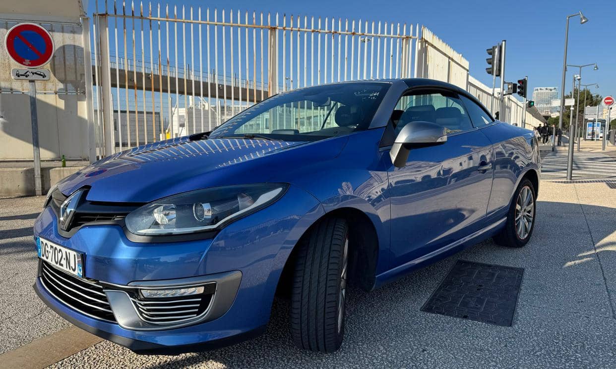 Renault MEGANE III — photo 9