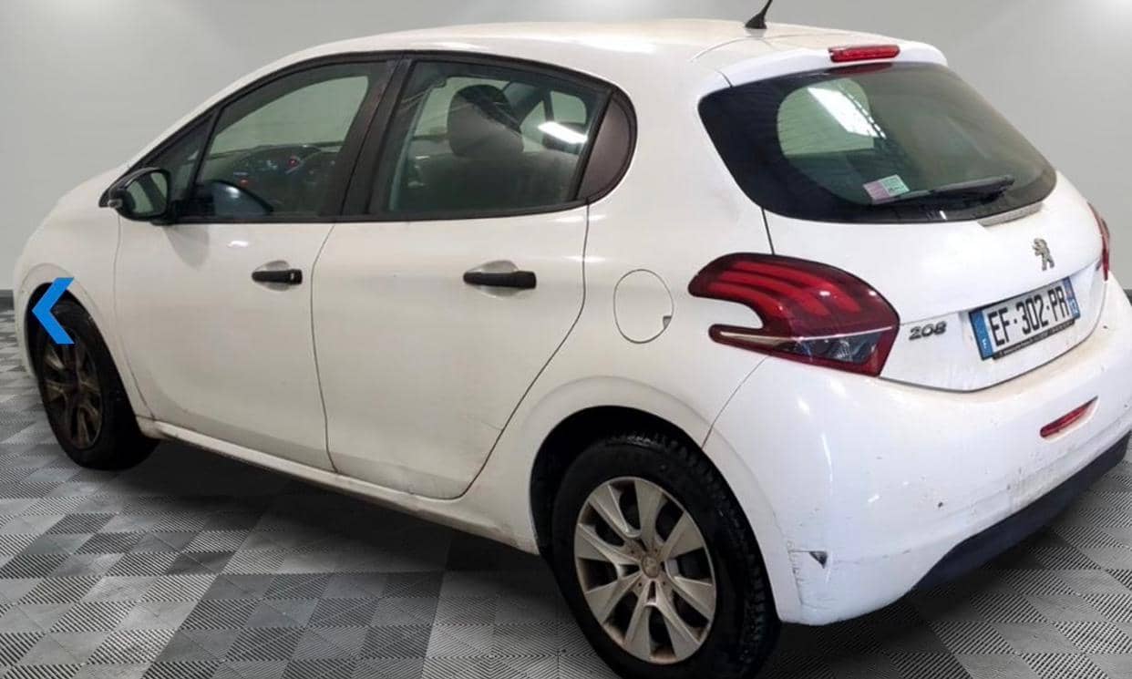 Peugeot 208 — photo 3