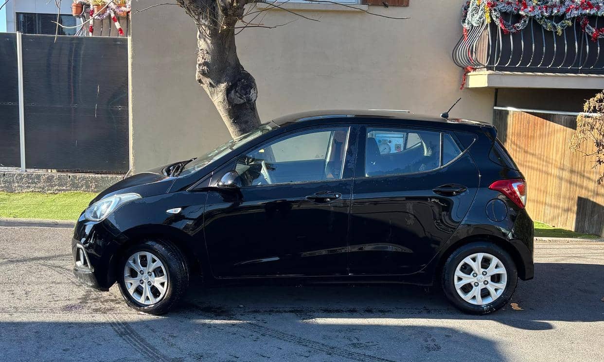 Hyundai i10 — photo 2