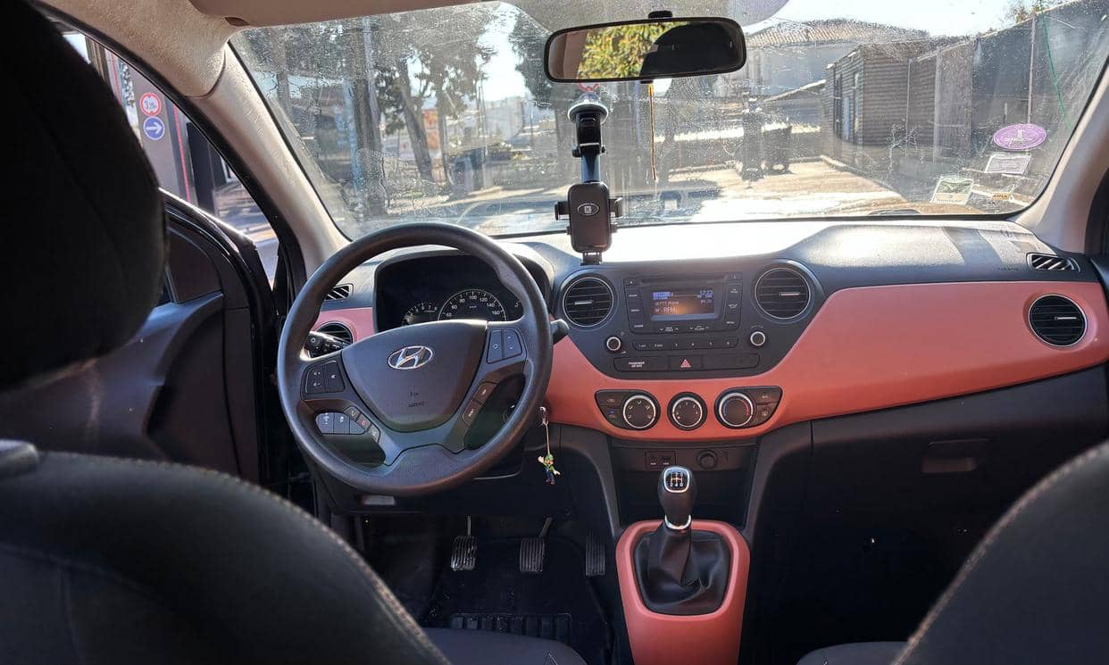 Hyundai i10 — photo 6