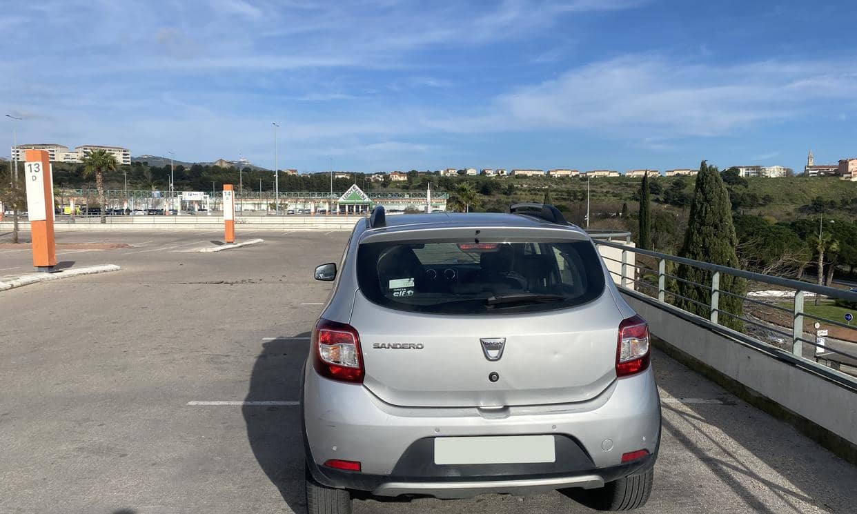 Dacia SANDERO — photo 4