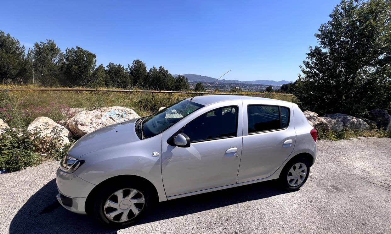 Dacia SANDERO — photo 3