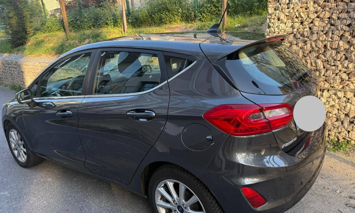 Ford FIESTA — photo 3