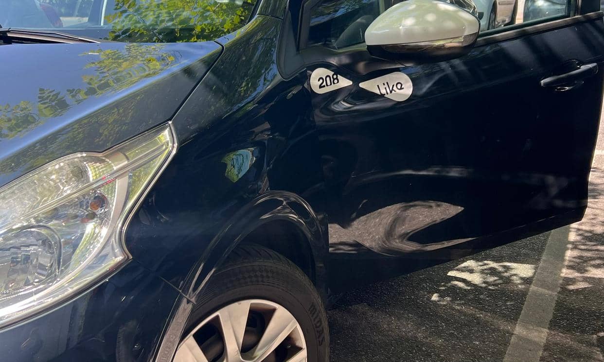 Peugeot 208 — photo 11