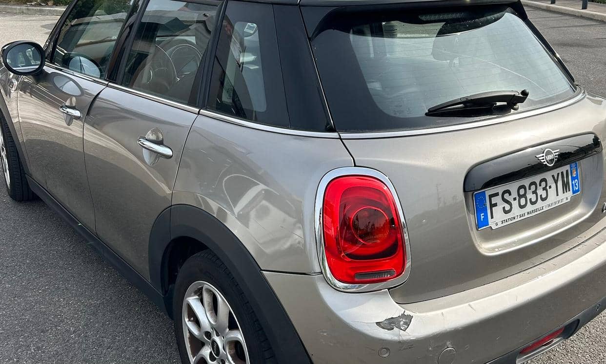 MINI HATCH 5 PORTES — photo 3