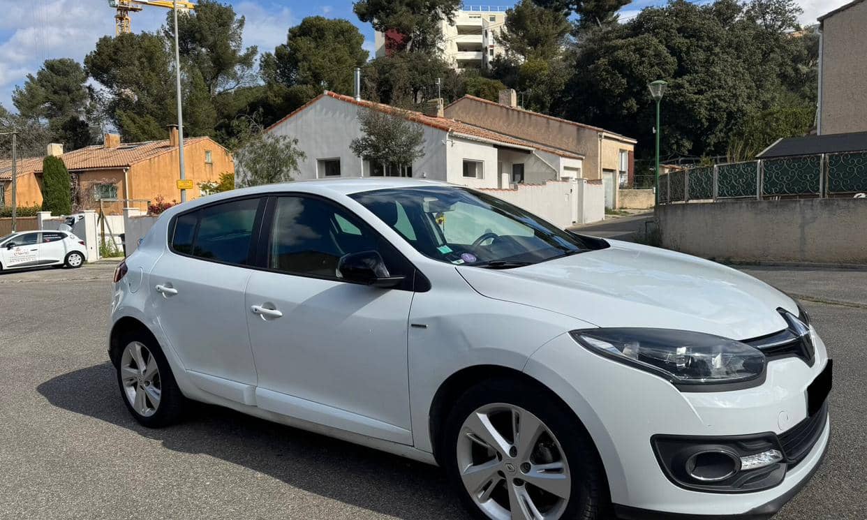 Renault MEGANE III — photo 2