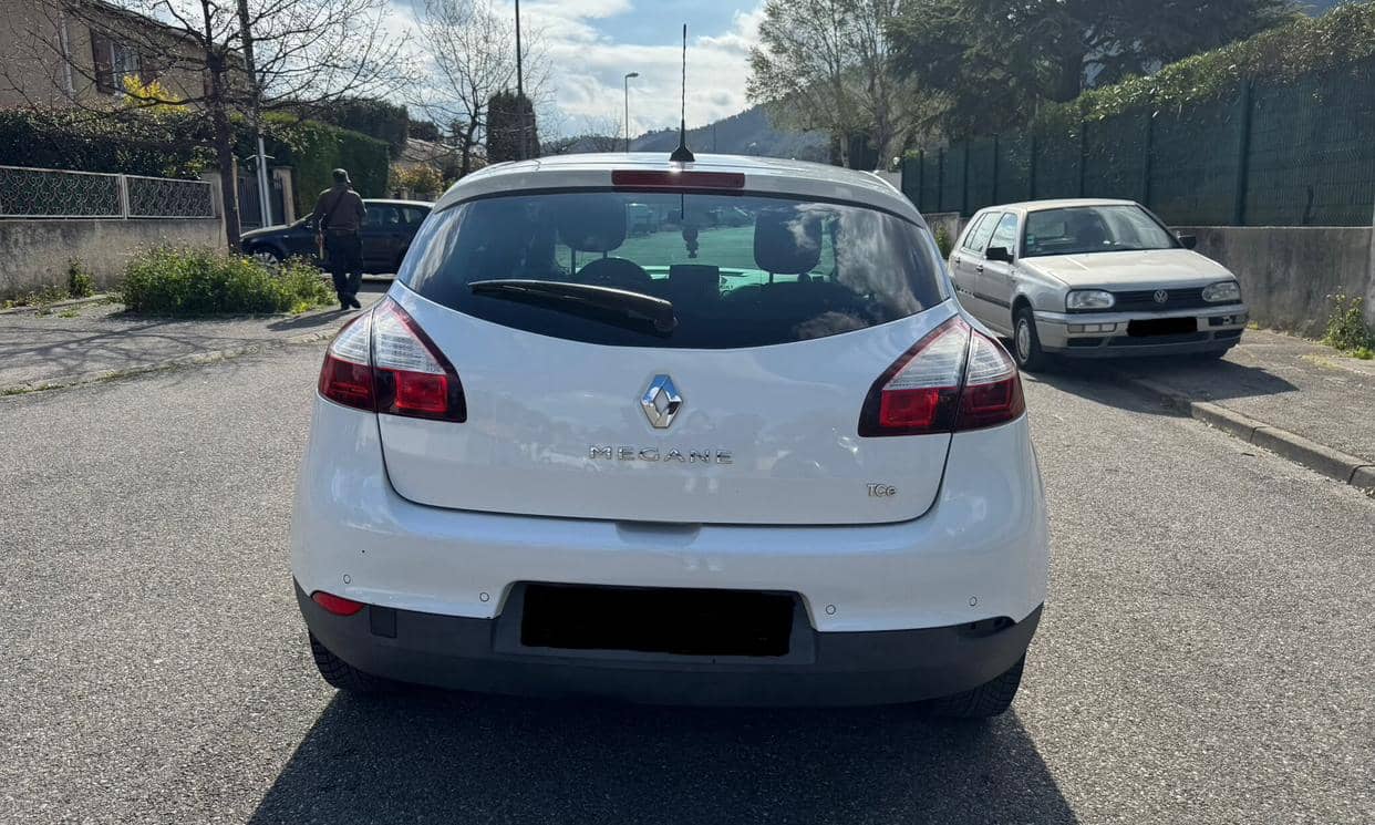 Renault MEGANE III — photo 3