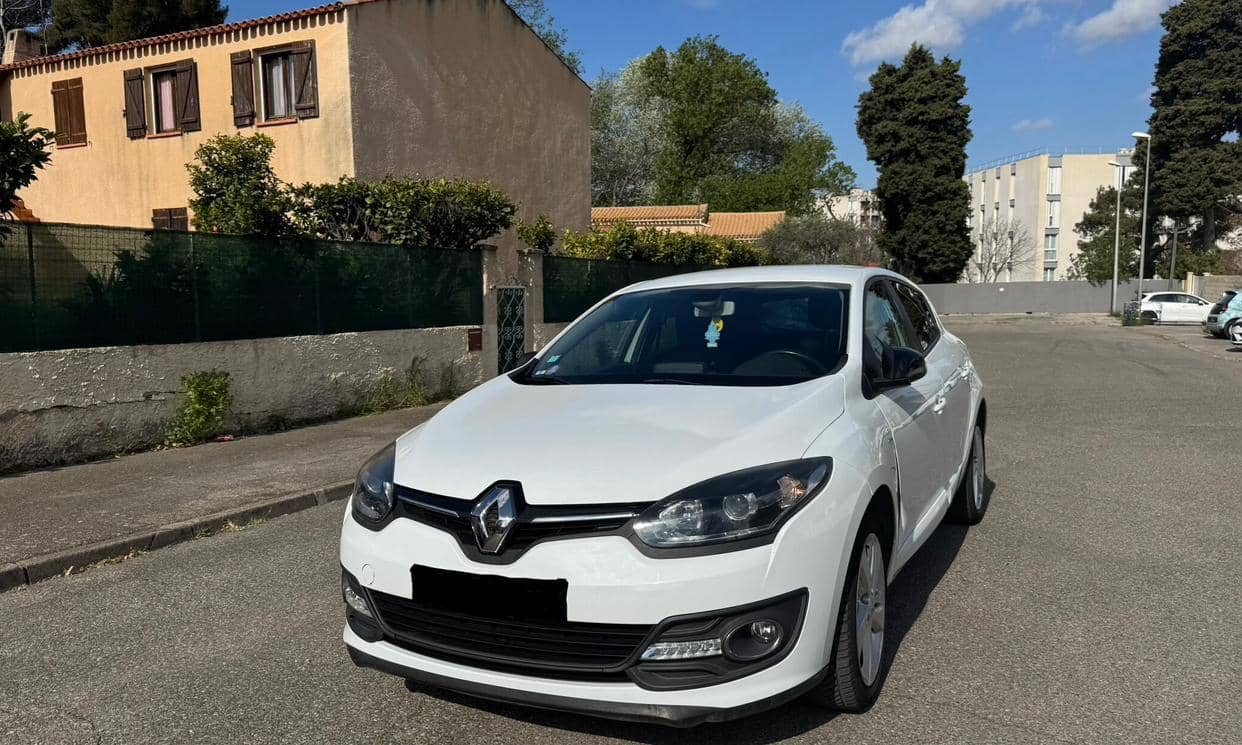 Renault MEGANE III — photo 9