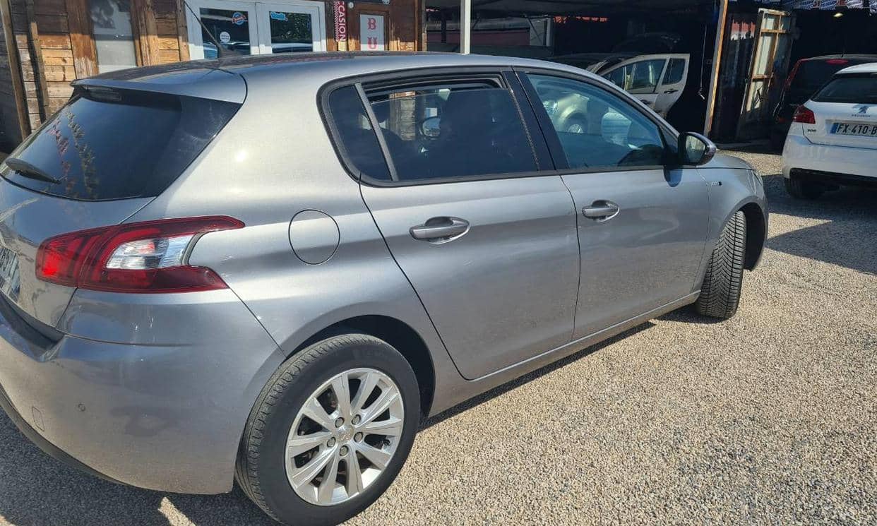 Peugeot 308 — photo 3