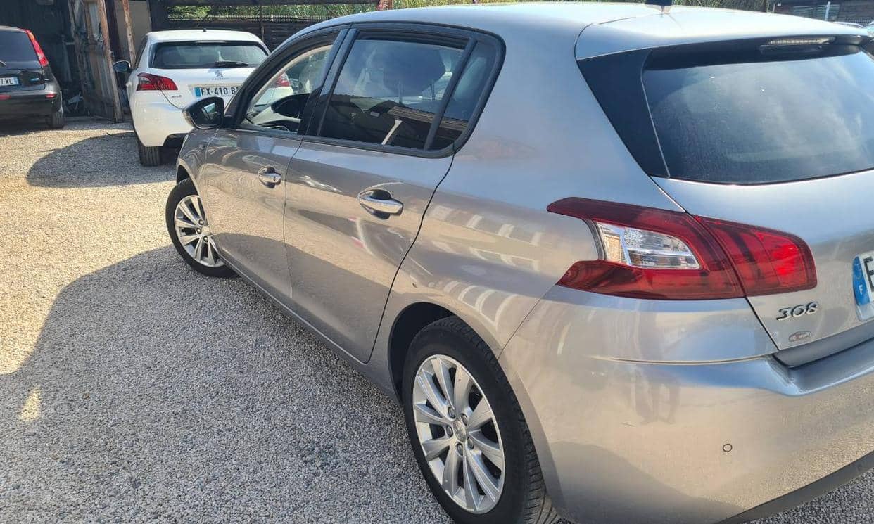 Peugeot 308 — photo 4