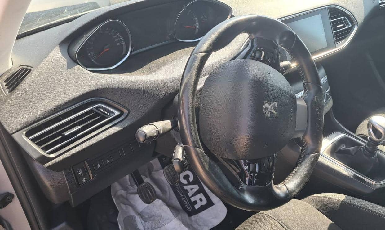 Peugeot 308 — photo 6