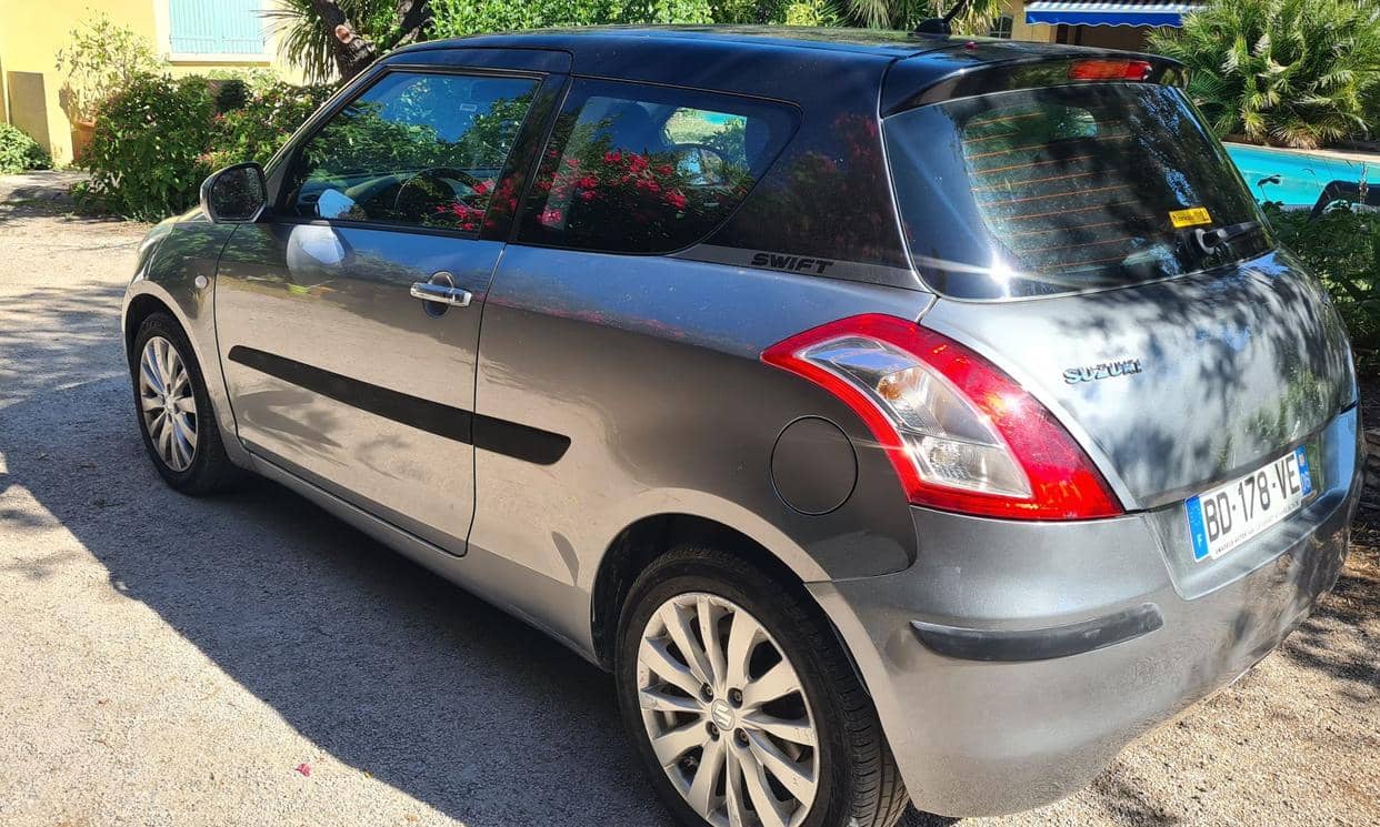 Suzuki SWIFT III — photo 2