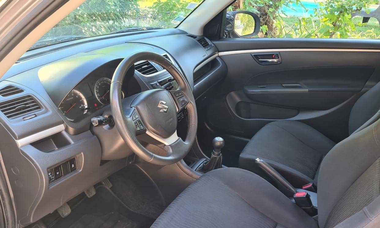 Suzuki SWIFT III — photo 4