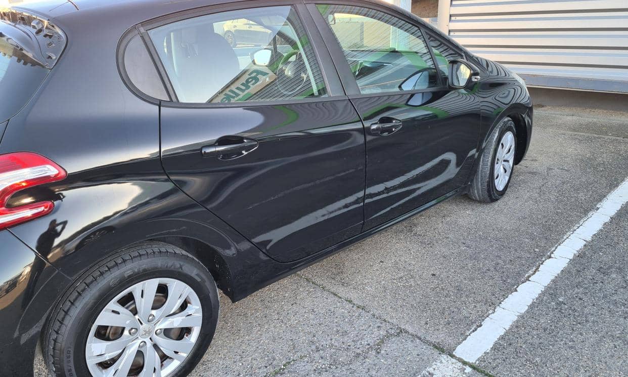Peugeot 208 — photo 4