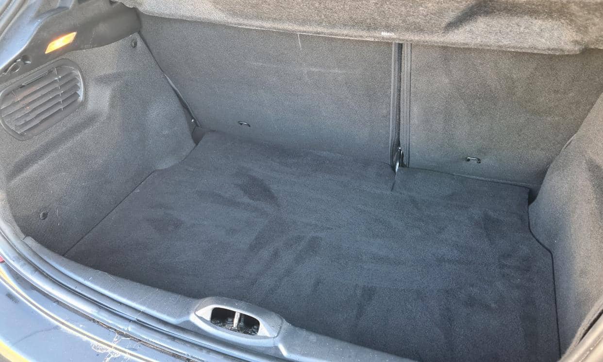 Peugeot 208 — photo 6