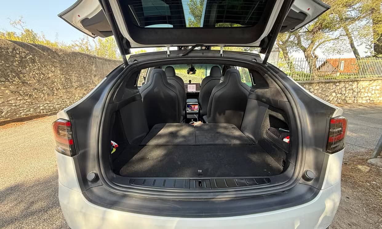 Tesla MODEL X — photo 5